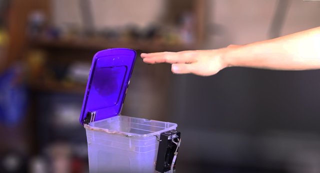 trash bin.jpg